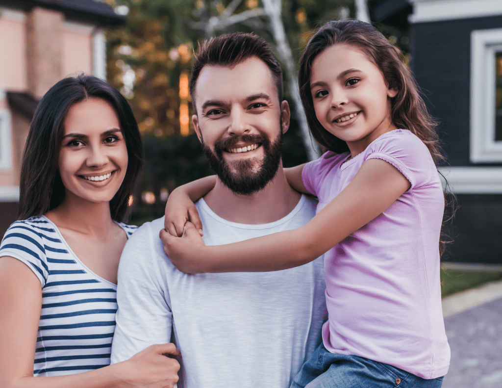 Mom and dad with daughter